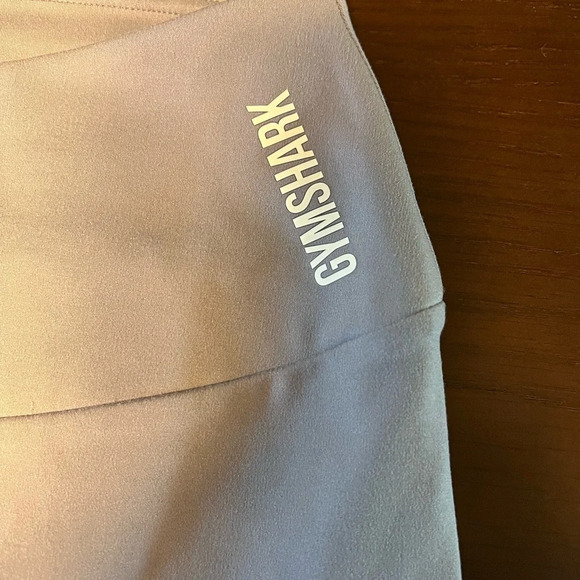 Gymshark women’s Capri leggings. Size small. - Picture 2 of 6